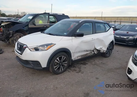 2019 Nissan Kicks Sv z USA, uszkodzony, nr VIN 3N1CP5CU1KL563345